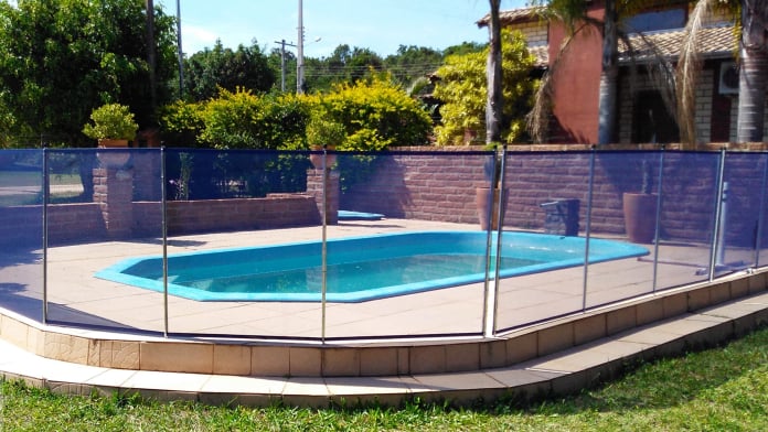 Cerca de Piscina - RS
